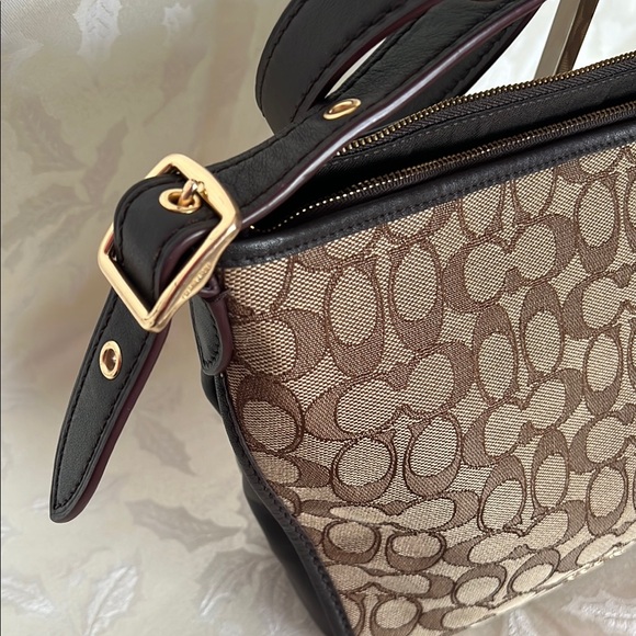 COACH SMALL DUFFEL IN SIGNATURE JACQUARD w/ MATCHING WALLET - Picture 6 of 15